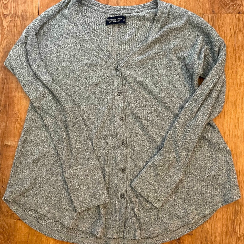 Grey long sleeve shirt